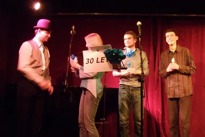 30 let Filtru: narozeninový koncert v Kaštanu – papírové růže od Hammy na závěr