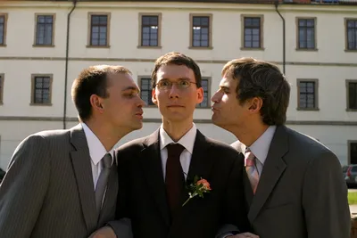 Svatba PJN a Hammy: Krvik Totr a v rámci nich Filtr před Břevnovským klášterem