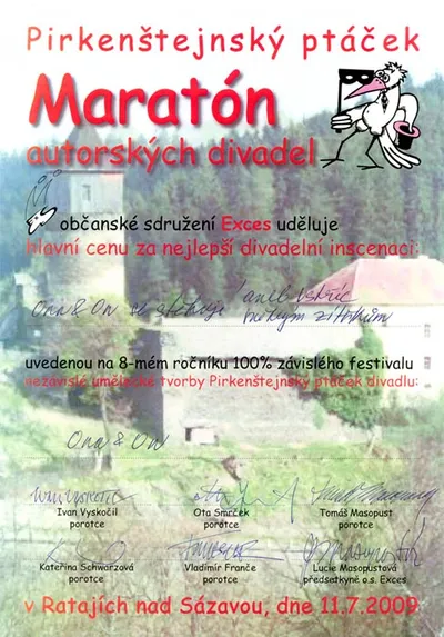 Nejlepší inscenace:: Ona & On (4) se stěhují vyhrálo Pirkenštejnského ptáčka