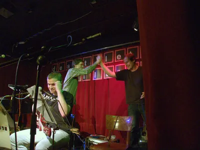 Desetiboj: bicí set v