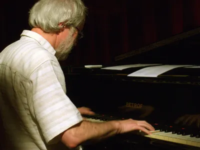 Desetiboj: pózovačka po koncertě