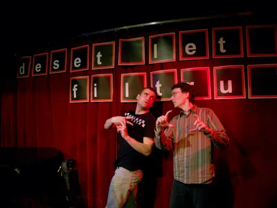 Desetiboj: pózovačka po koncertě