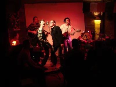 Filtruj SAD!: Obě formace se zformovaly do společného