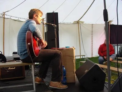 Live ze scény: při